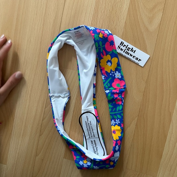 Bright swimwear Bali Bottom size Small - Picture 7 of 7